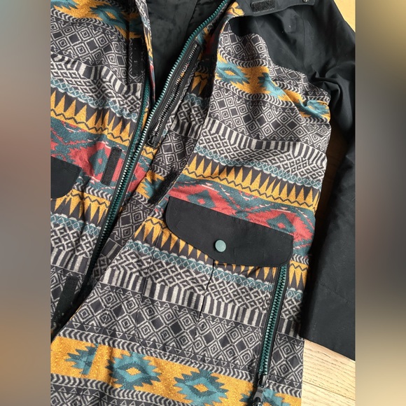Burton Black and Multicolor Ski Jacket - Picture 5 of 12